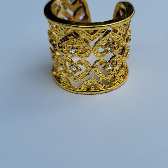 Gold wrap ring with small diamonds size 10-11 - Picture 4 of 4